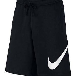 Men’s Nike Sportswear Club Shorts